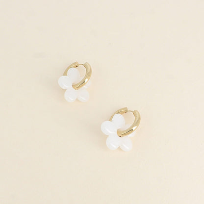Boucles d'oreilles créoles en résine - différents coloris
