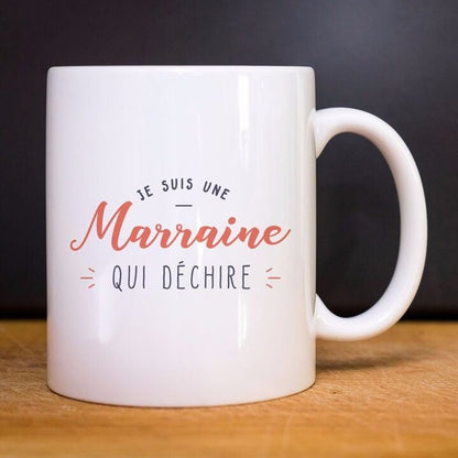 Mug Je suis une marraine qui déchire